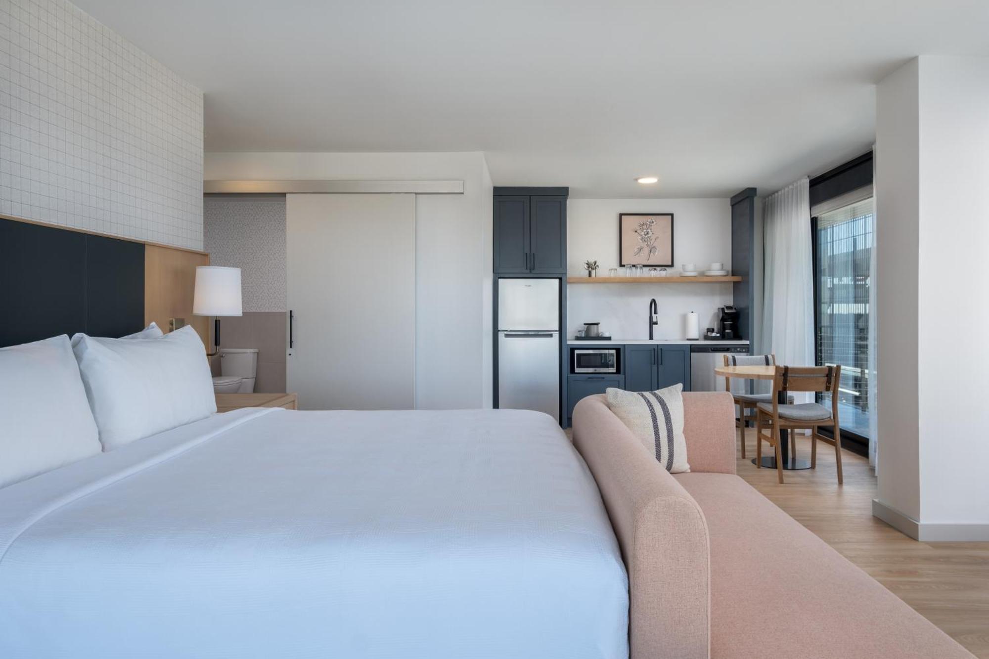 Denizen Hotel ماككيني المظهر الخارجي الصورة